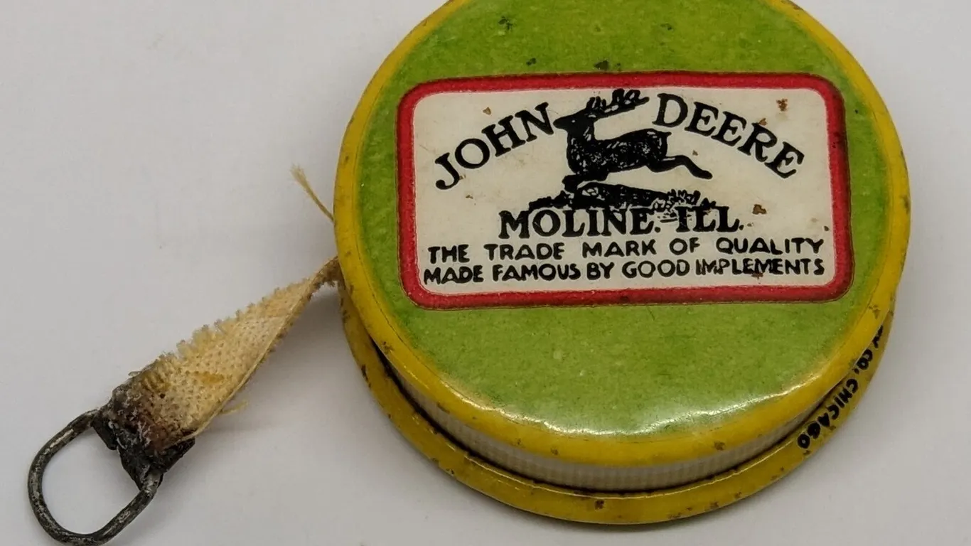 CELLULOID JOHN DEERE FARM MACHINERY TAPE MEASURE (2 SIDED)