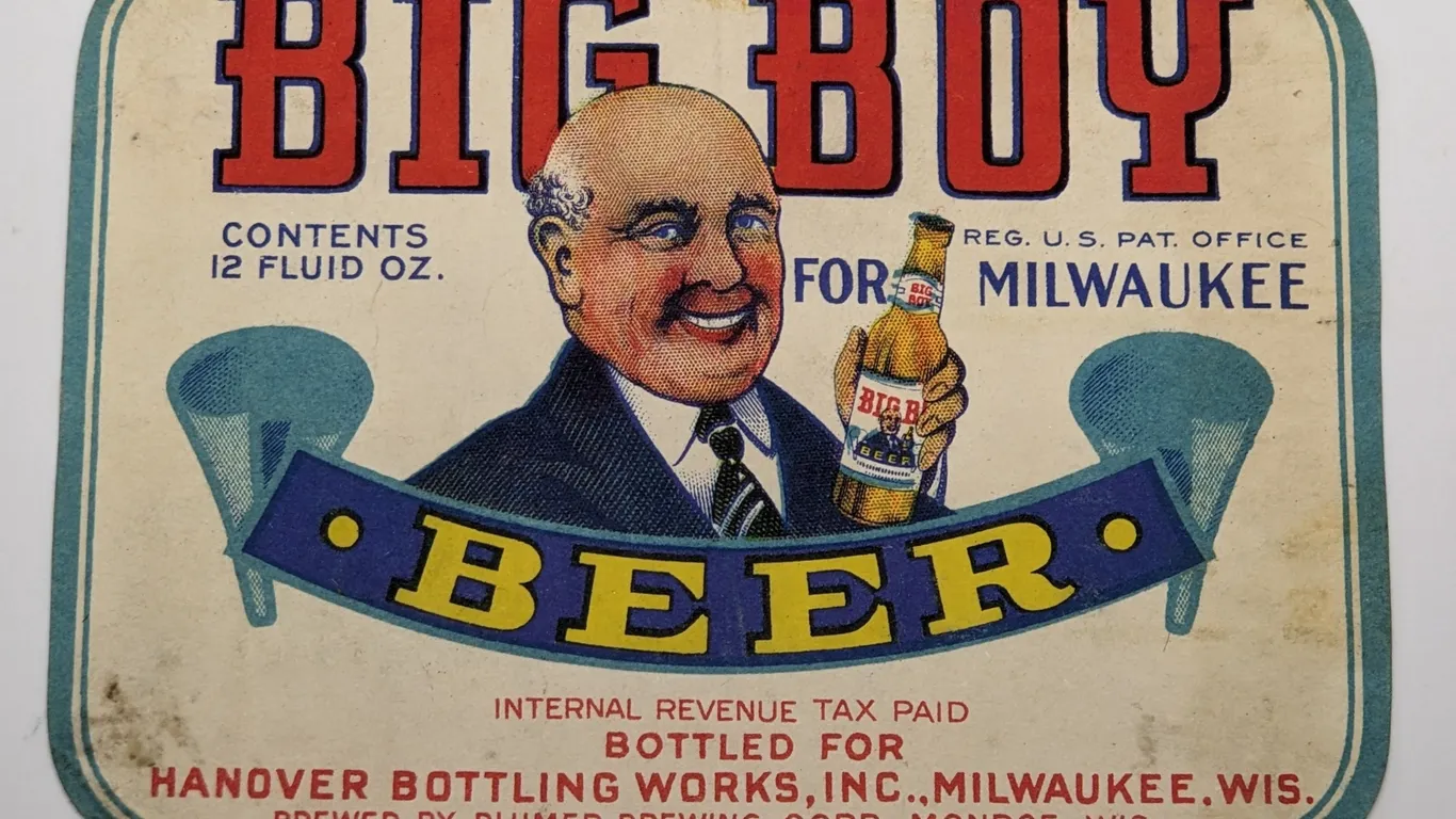 IRTP 12 OZ BOTTLE LABEL BIG BOY BEER HANOVER BOTTLING WORKS MILWAUKEE BREWED BY BLUMER BREWING MONROE WISCONSIN