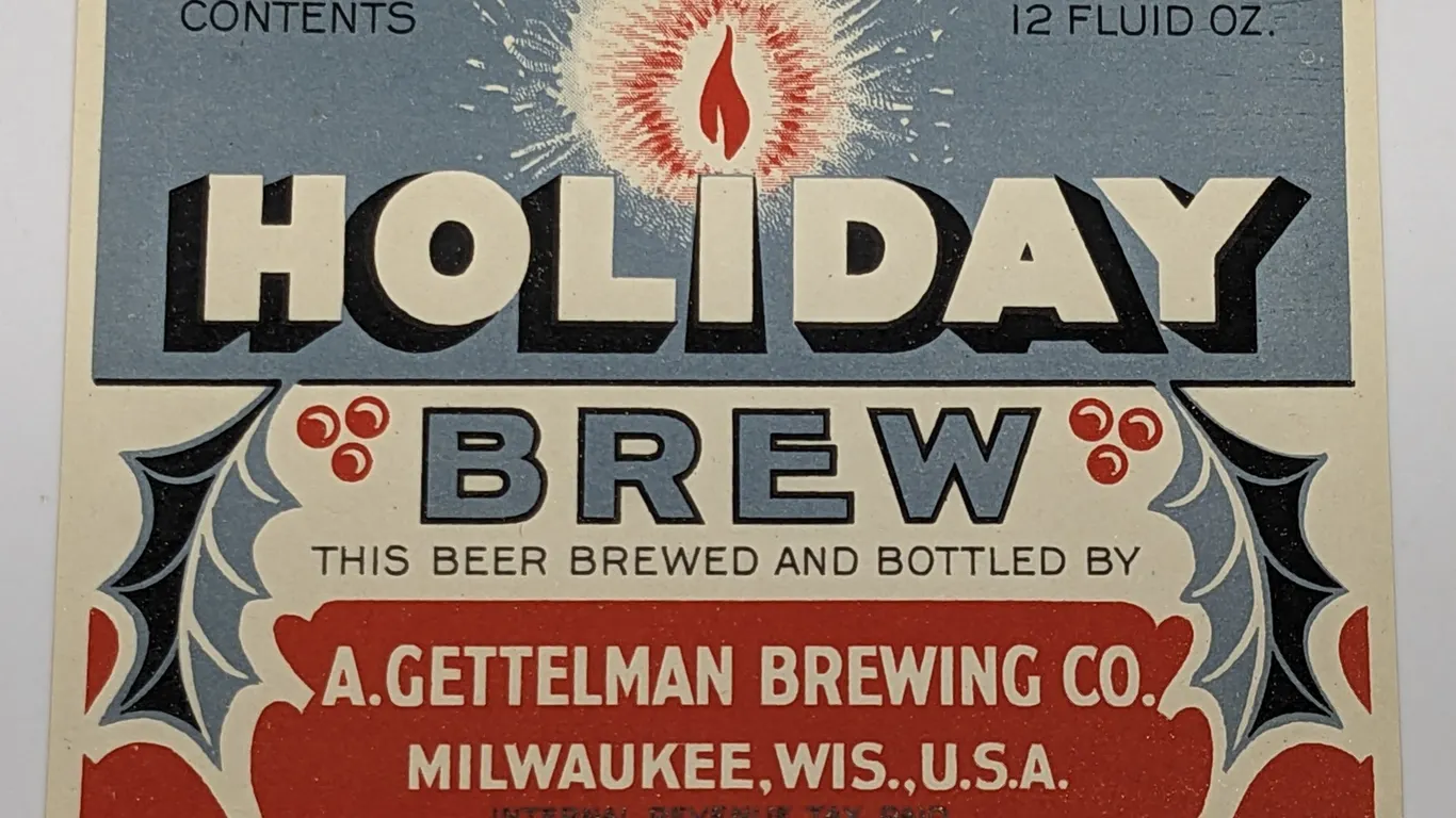 IRTP 12 OZ BOTTLE LABEL HOLIDAY BREW BEER GETTELMAN BREWING MILWAUKEE WISCONSIN