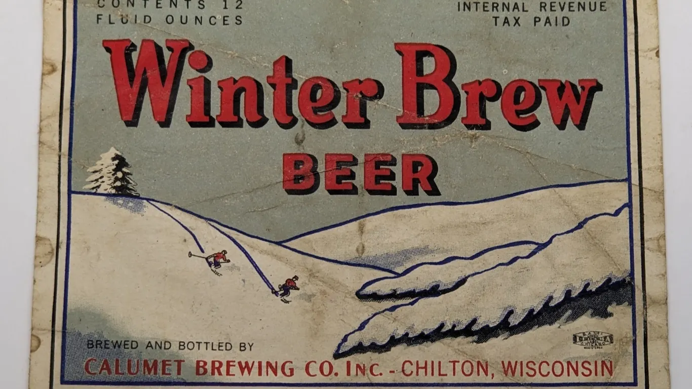 IRTP 12 OZ BOTTLE LABEL WINTER BREW BEER CALUMET BREWING CHILTON WISCONSIN