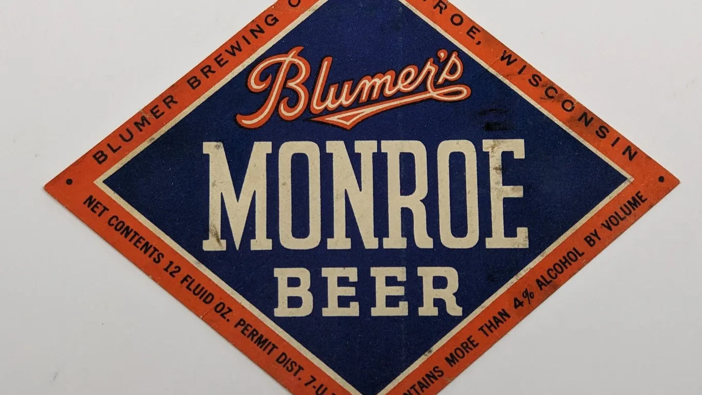 U-PERMIT 7-U-732 12 OZ BOTTLE LABEL BLUMER'S MONROE BEER WISCONSIN