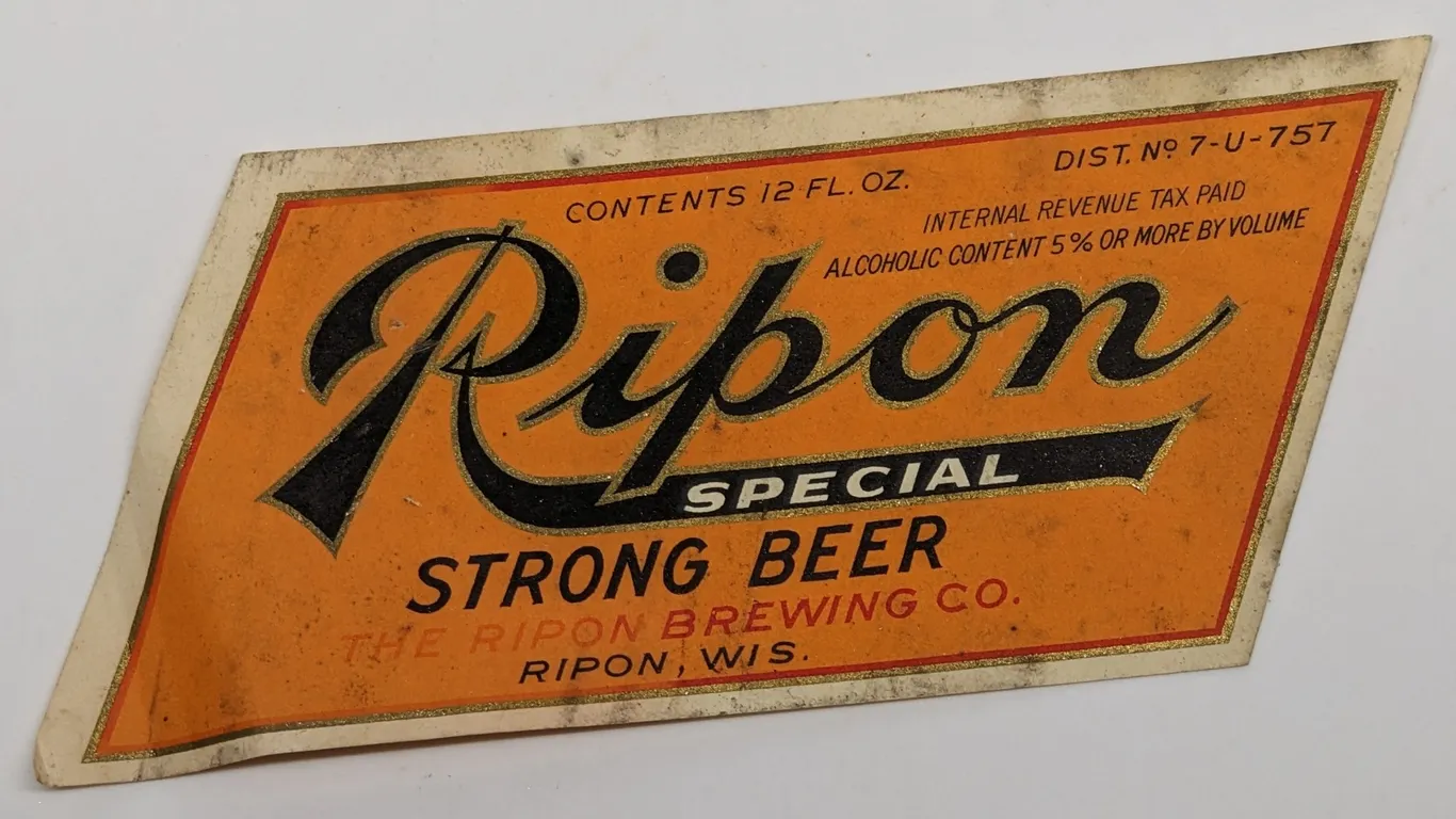 U-PERMIT 7-U-757 12 OZ BOTTLE LABEL RIPON SPECIAL STRONG BEER WISCONSIN