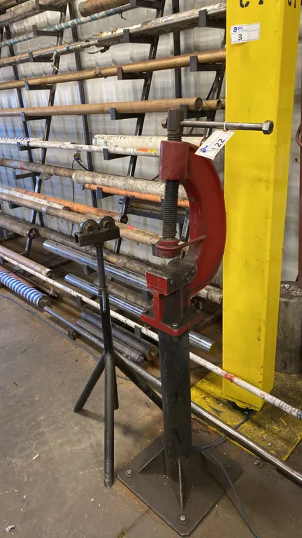 FLOOR MOUNTED PIPE CLAMP AND ADJUSTABLE HEIGHT PIPE STAND