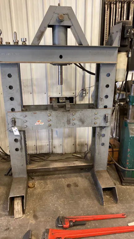 50 TON HYDRAULIC/ELECTRIC PRESS. OVERALL SIZE APPROX 60" X 42" X 86"H. INC LARGE ASST OF