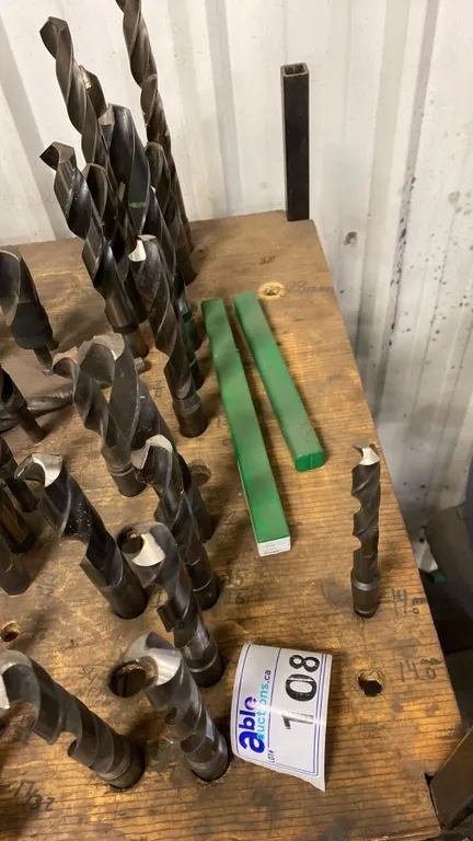 GROUP OF #3 SHANK DRILL BITS. APPROX 17 PCS. VARIOUS SIZES UP TO 1 1/16"