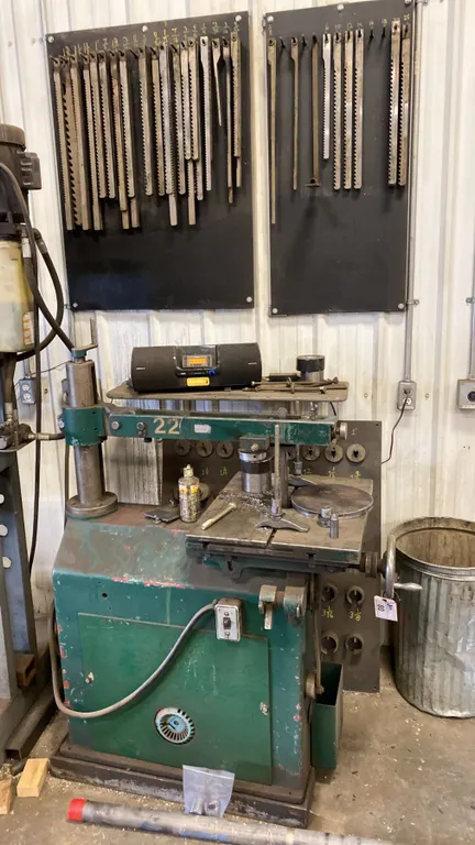 BROACHING MACHINE WITH LARGE SELECTION OF BROACHES AND ACCESSORIES AS IN PHOTOS