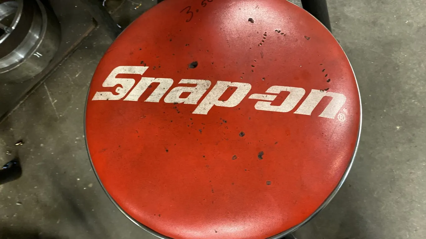 SNAP-ON SHOP STOOL