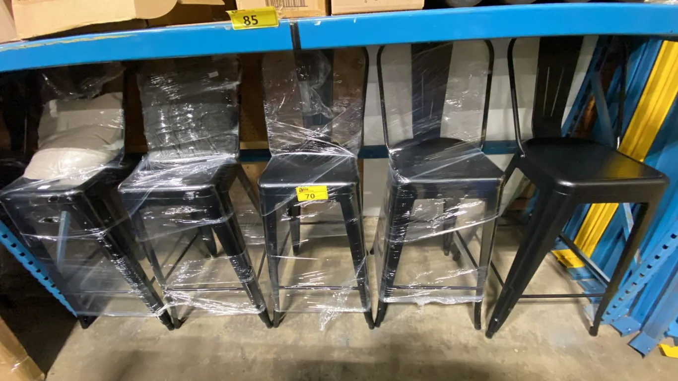 5 METAL CURVED BACK MODERN BAR HEIGHT CHAIRS