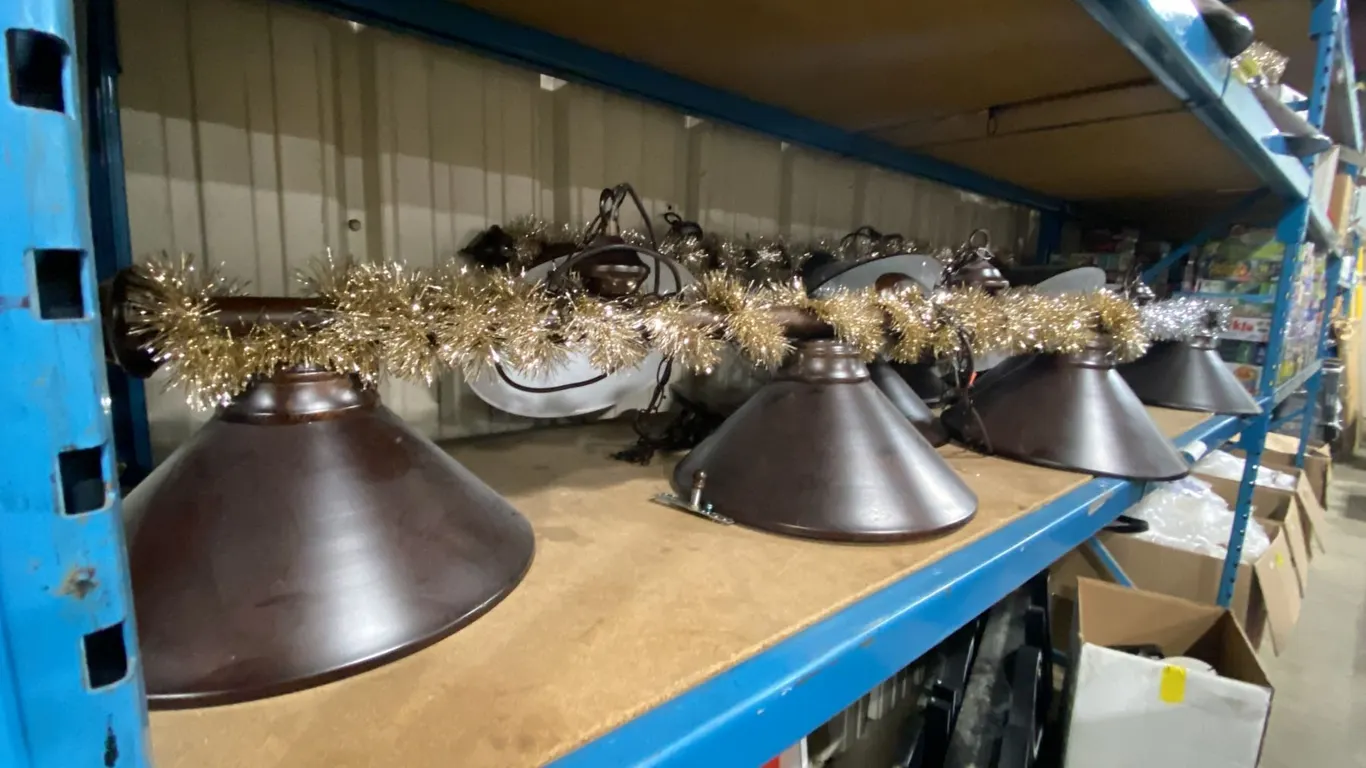 4 SETS OF BROWN TRI-LIGHT POOL HALL TABLE LIGHTING
