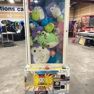 LAI GAMES LIGHTHOUSE COMMERCIAL COIN OPERATED ARCADE PRIZE REDEMPTION MACHINE