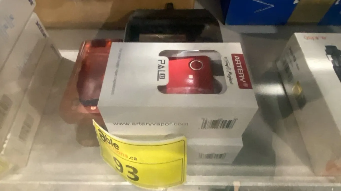 GROUP OF ASSORTED VAPES