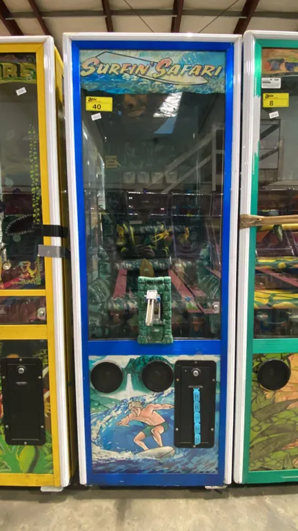 SURFIN' SAFARI TRIGGER STYLE COMMERCIAL COIN OPERATED ARCADE TOKEN REDEMPTION MACHINE