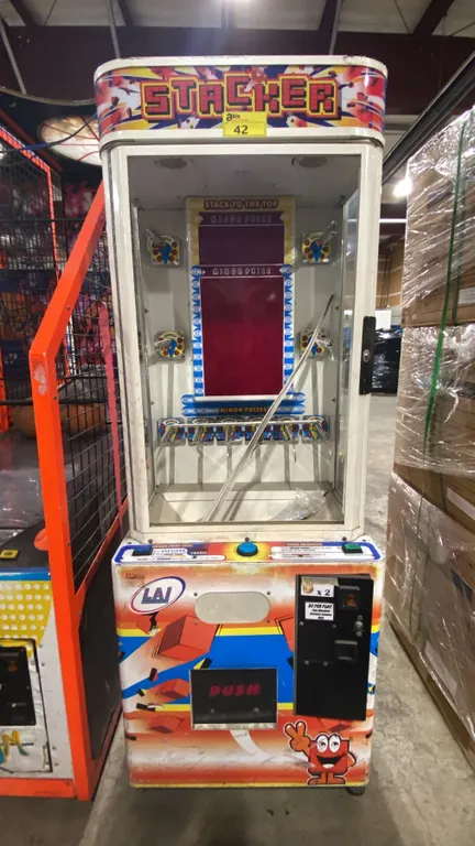LAI GAMES STACKER COMMERCIAL COIN OPERATED ARCADE PRIZE REDEMPTION MACHINE *PARTS ONLY*