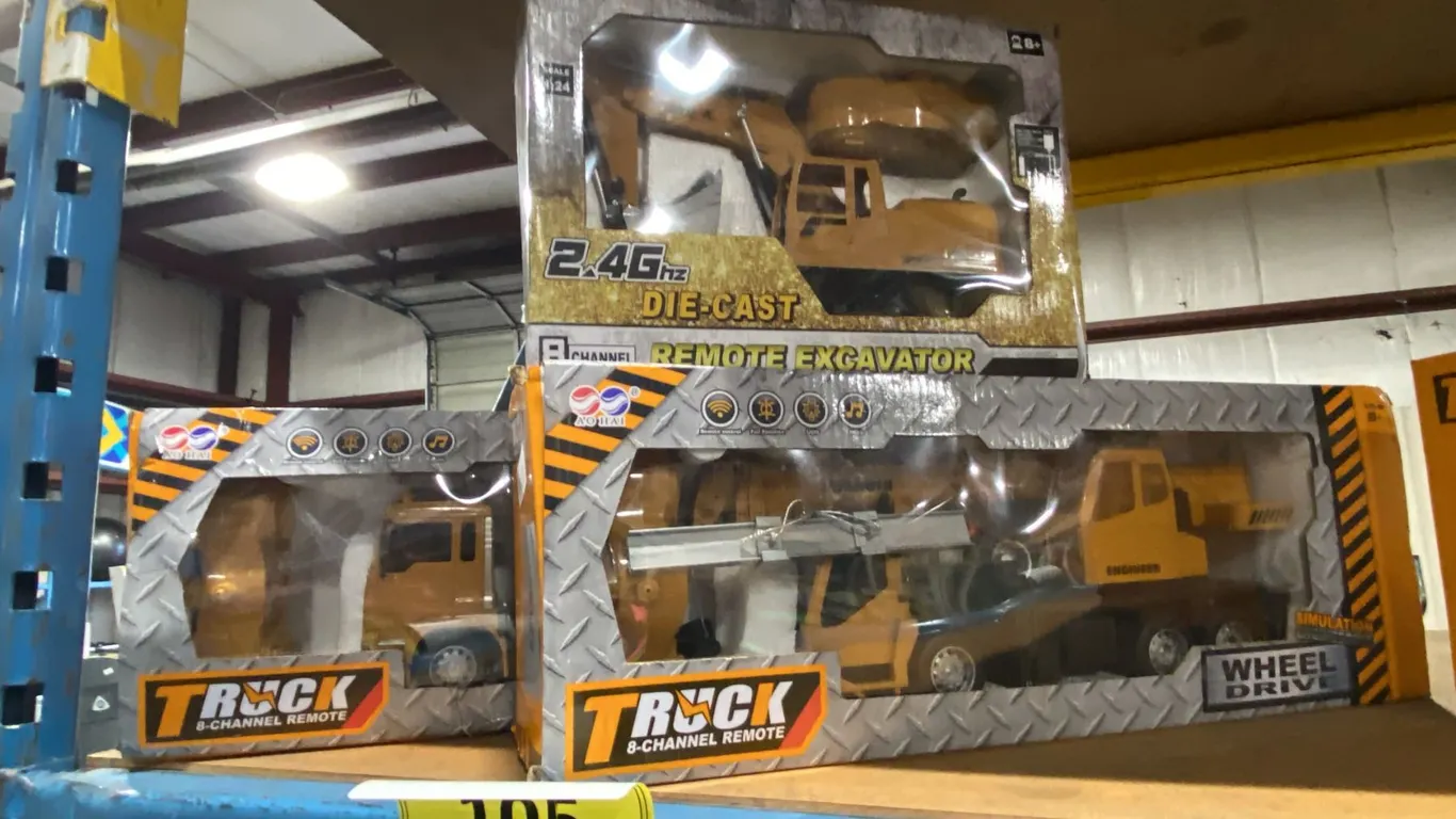 3 ASSORTED REMOTE CONTROLLED CONSTRUCTION VEHICLES
