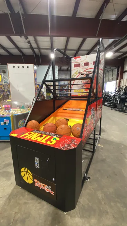STREET BASKETBALL COMMERCIAL COIN OPERATED DIGITAL MOBILE HOOP SHOT CONNECTING BASKETBALL GAME