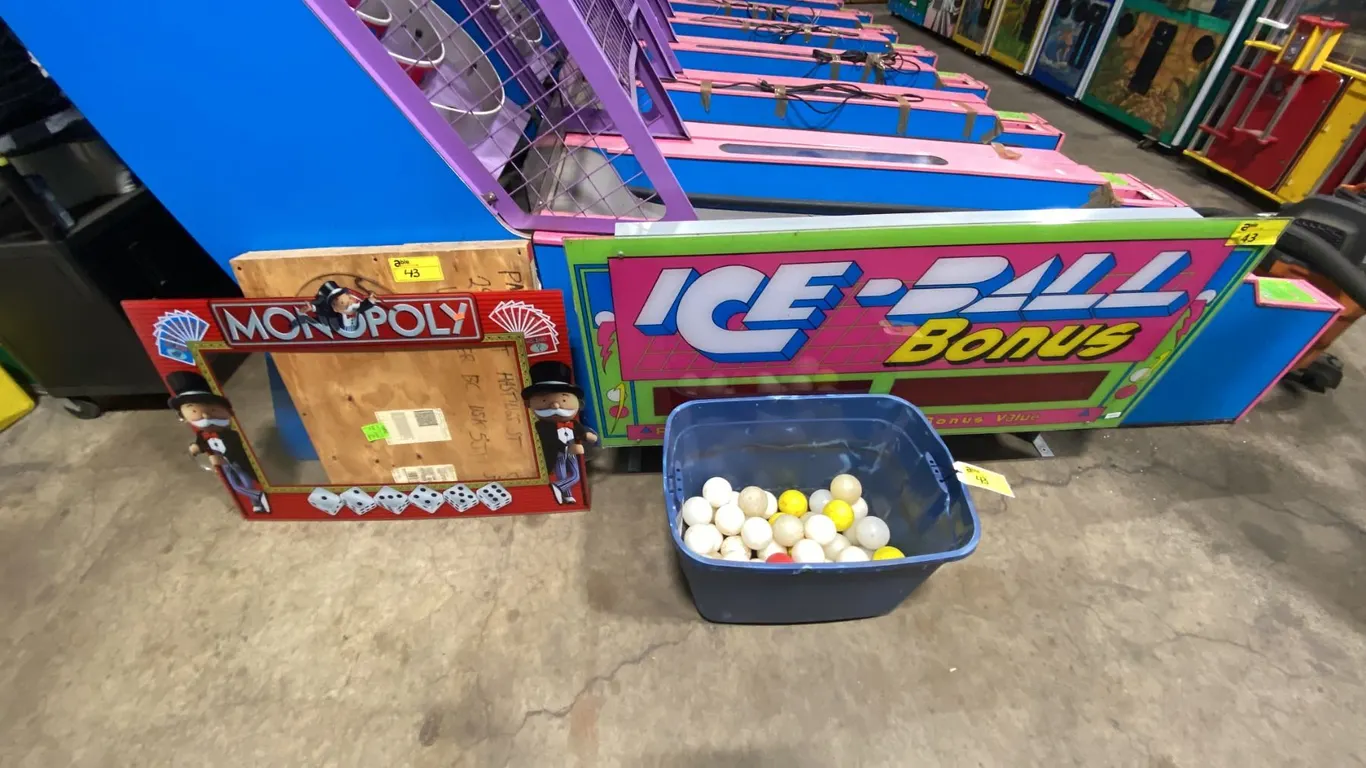 ICE-BALL DIGITAL CONNECTED BONUS DISPLAY, MONOPOLY BACKER GLASS, SMALL BACKER GLASS & BIN OF