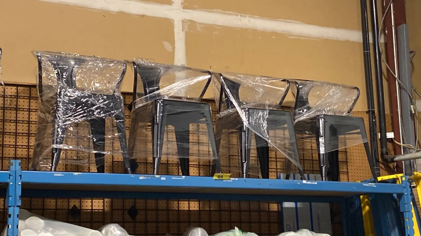 4 METAL CURVED BACK MODERN CAFE CHAIRS