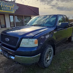 2005  Ford  F-150  4dr SuperCab XLT 4WD Styleside 5.5 ft. SB