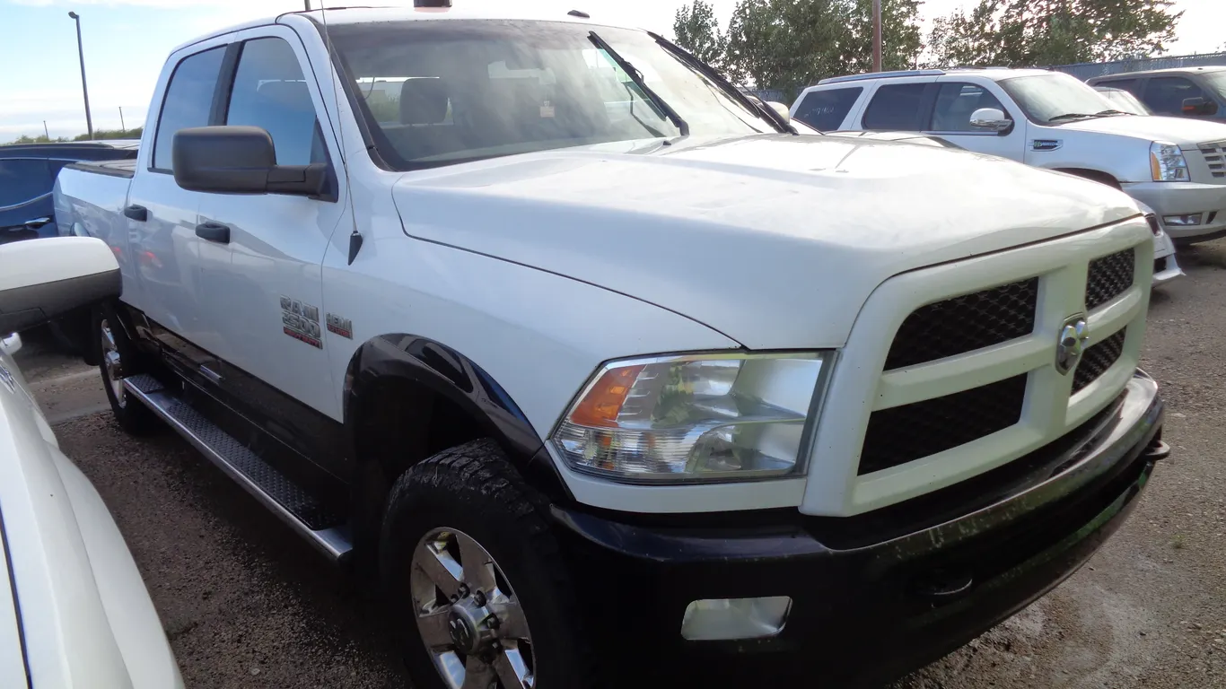 2014 Ram 2500 4x4 SLT 4dr Crew Cab 6.3 ft. SB Pickup