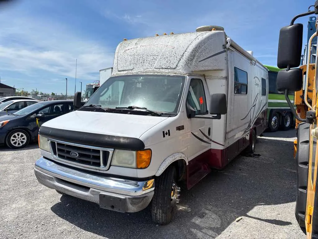 2004 Ford E-Series E-450