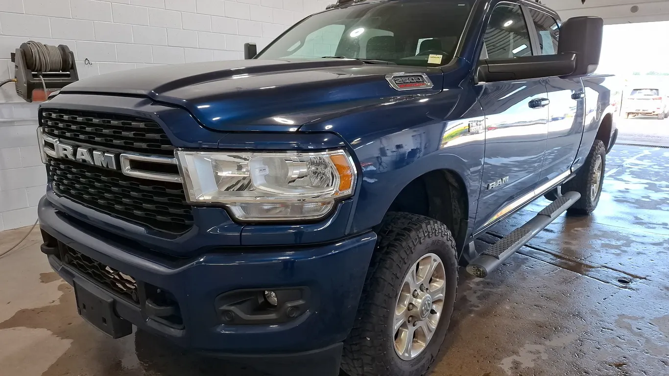 2022 Ram 2500 4x4 Big Horn 4dr Crew Cab 6.3 ft. SB Pickup