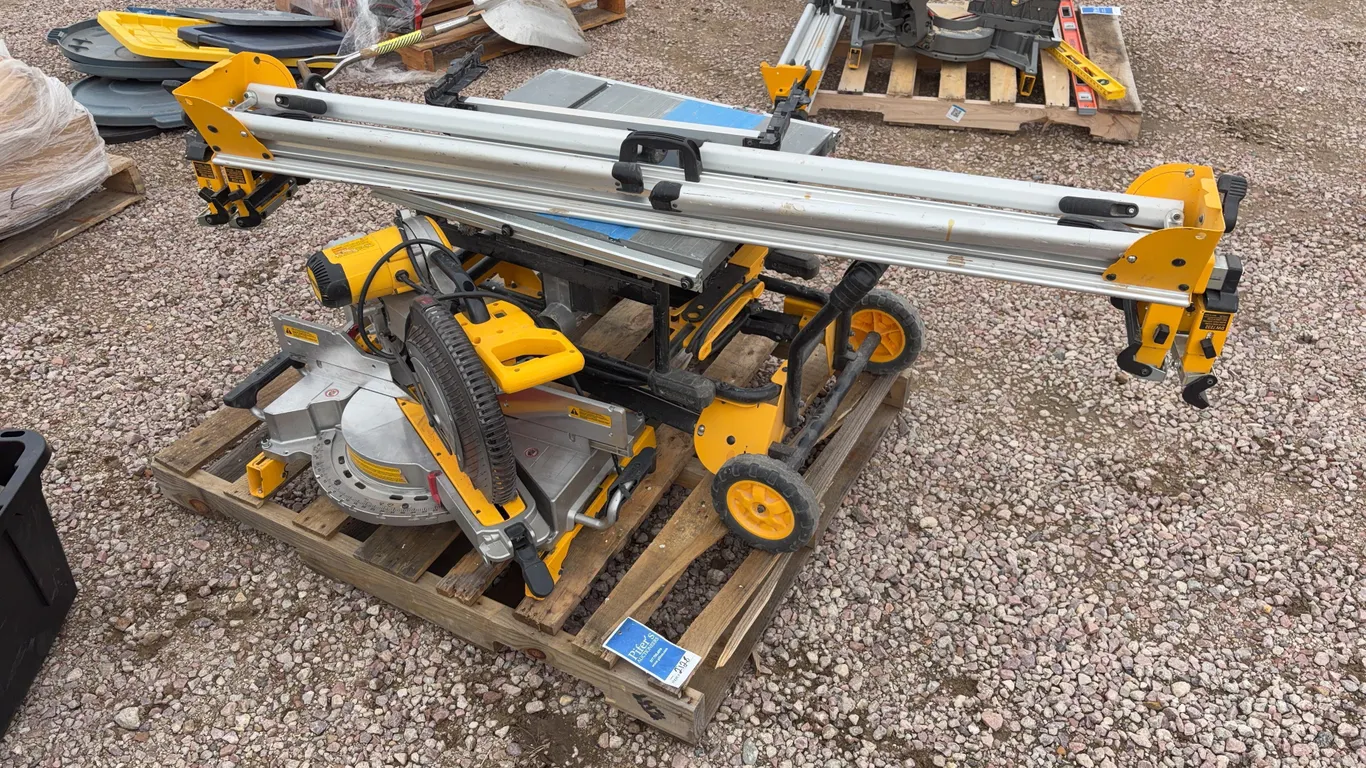 DeWalt Miter and Table Saw