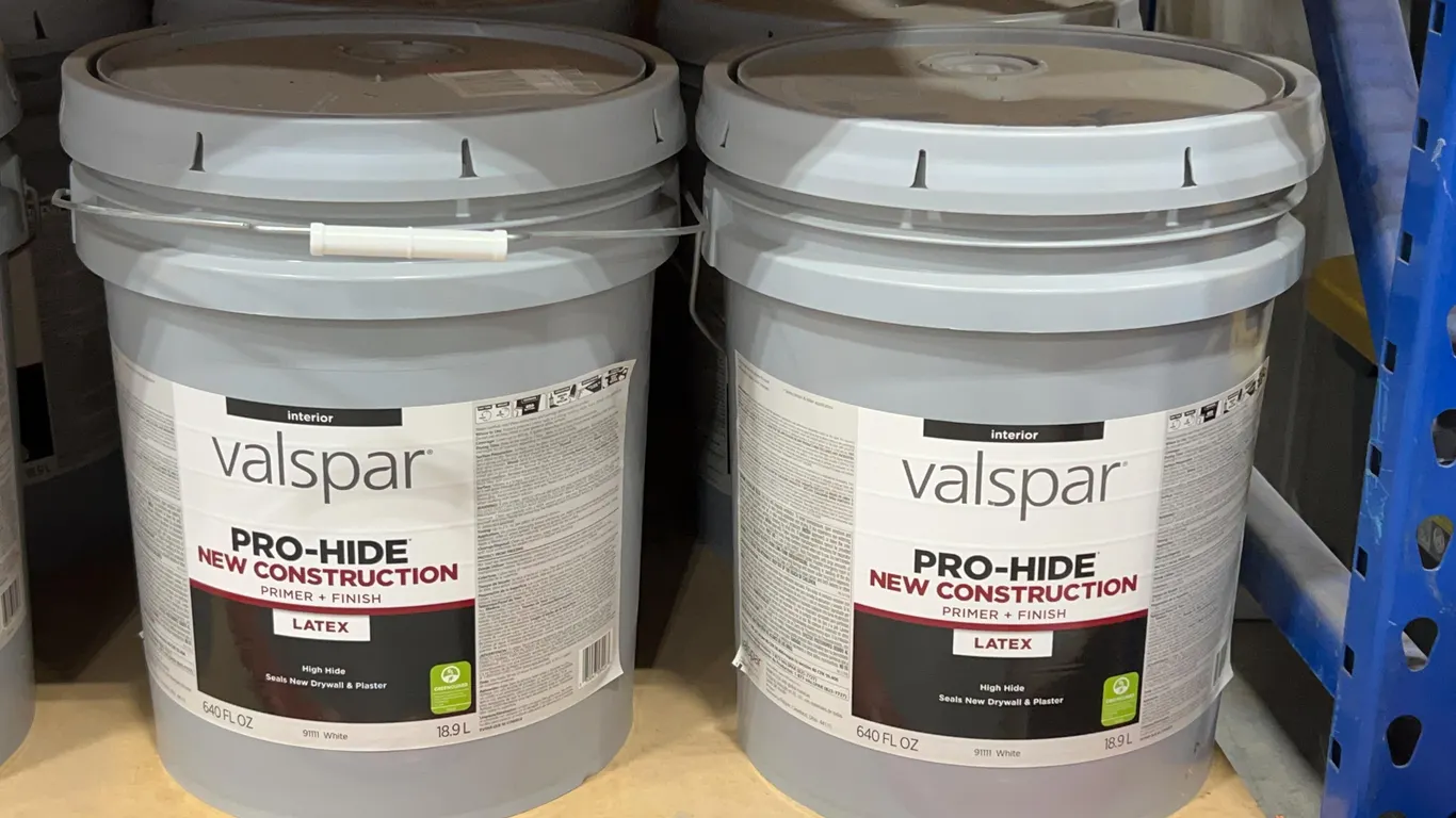 Valspar Pro-Hide New Construction Interior Latex Primer + Finish