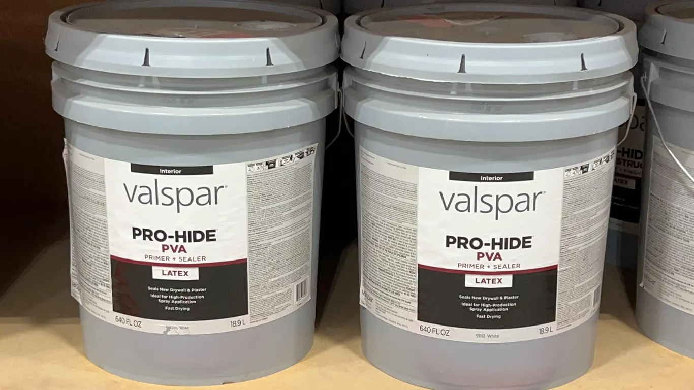 Valspar Pro-Hide HVA Interior Latex Primer + Sealer