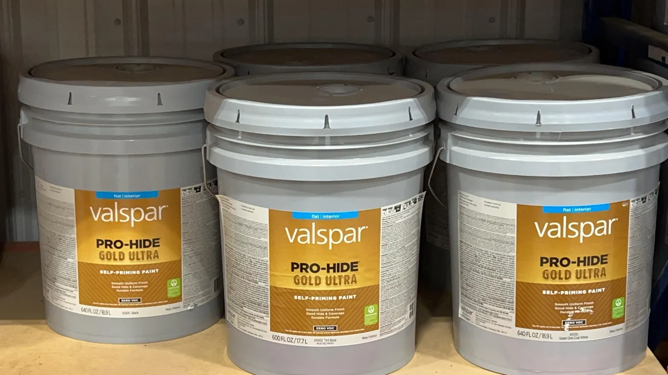 Valspar Pro-Hide Gold Ultra Flat Interior