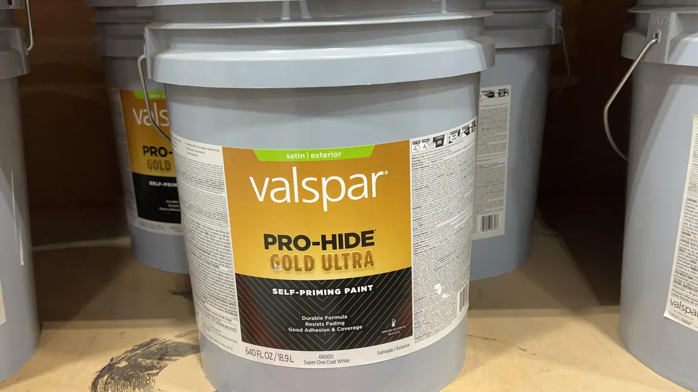 Valspar Pro-Hide Gold Ultra Satin Exterior Paint