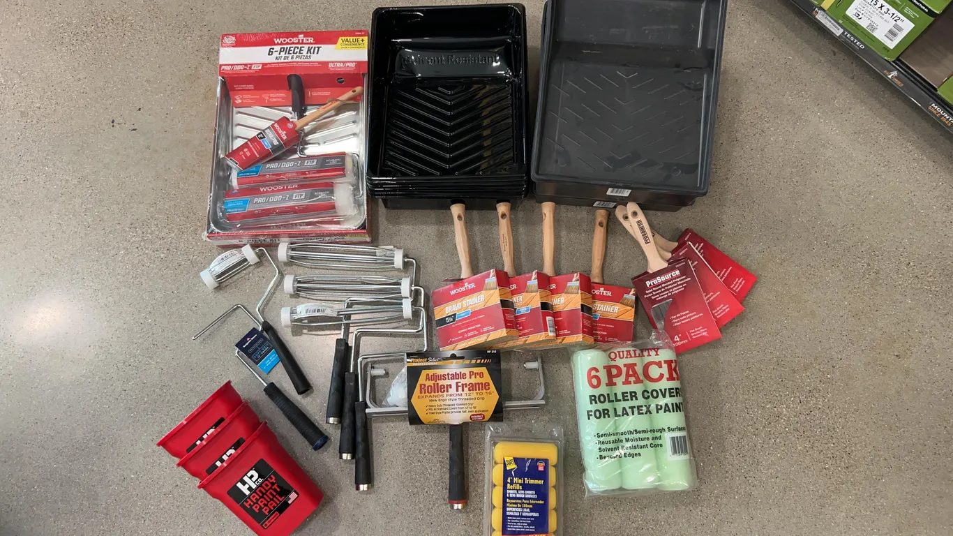 Bundle of Painting Supplies