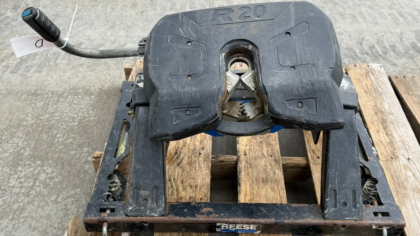 Reese R20 Fifth Wheel Hitch