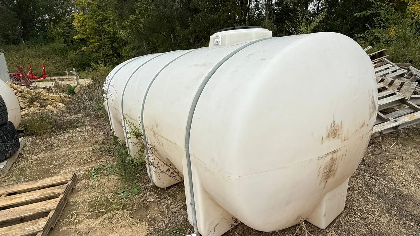 1635 Gallon Fluid Tank