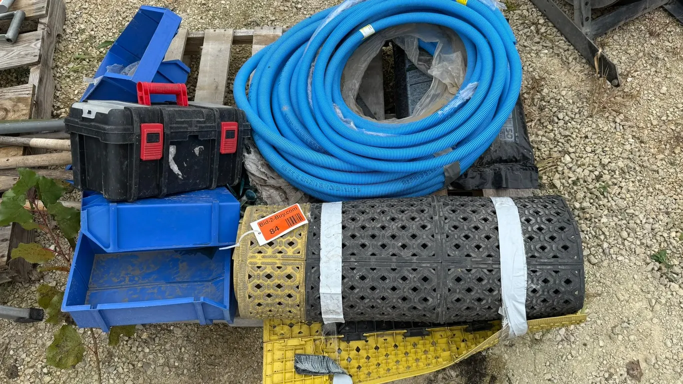 Plastic Hoses, Work Bins, Mat and Toolbox