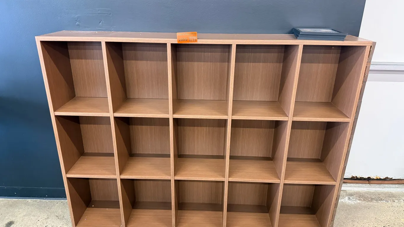 Shelf Unit