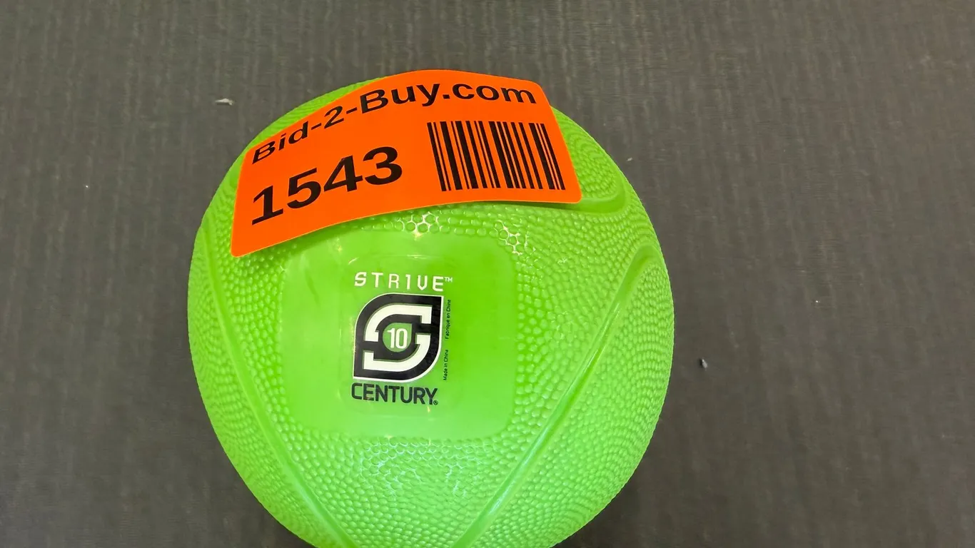 10lb Century Strive Medicine Balls