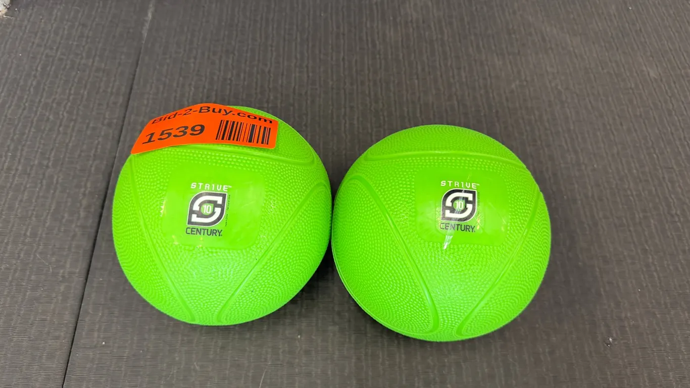 (2) 10lb Century Strive Medicine Balls