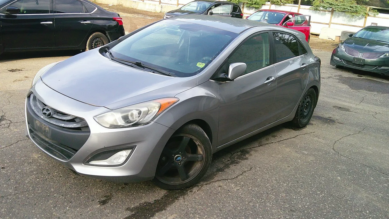 2013 Hyundai Elantra GT Passenger Car