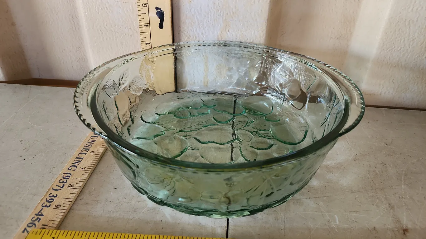 Vintage Libbey Orchard Fruit Green 3 Qt Casserole Dish