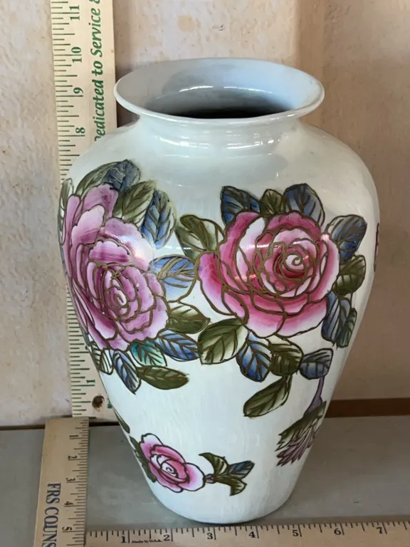 Vintage Toyo Porcelain Famille Rose Enameled Floral Vase 10.5"