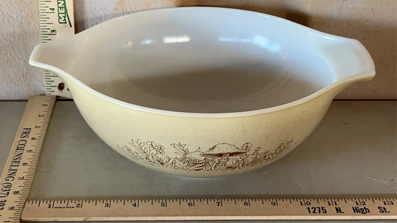 Vintage Pyrex 4 Qt. Forest Fancies (Mushroom) Cinderella Mixing Bowl