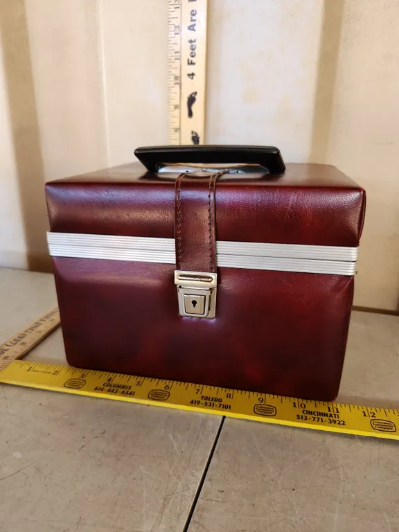 Vintage 8 Tracks & Carry Case 9"X7.25"X7"-Glen Campbell, Bobby Vinton, Cabaret, Superstar Of The 70S