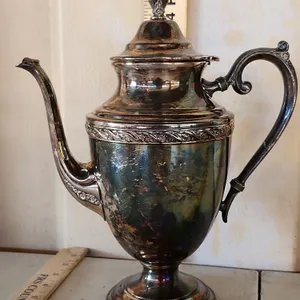 WM Rogers & Sons Spring Flowers 2001 Coffee Pot 10.5" Tall
