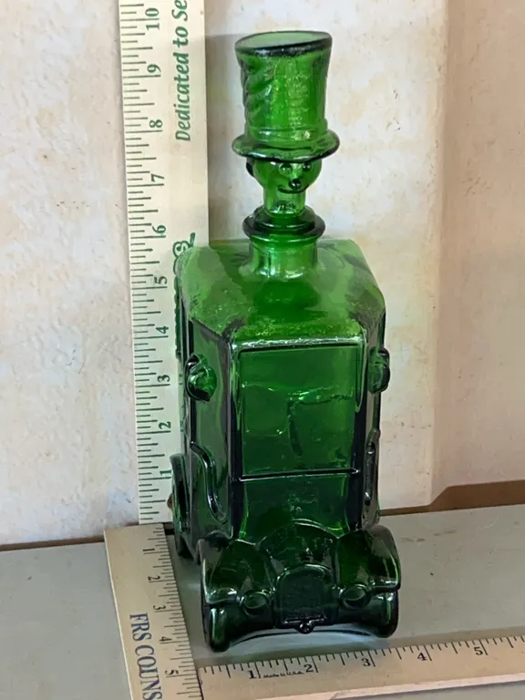 Vintage Italian Bessi Emerald Green Glass Automobile Decanter Bottle W/Top Hat Man Stopper