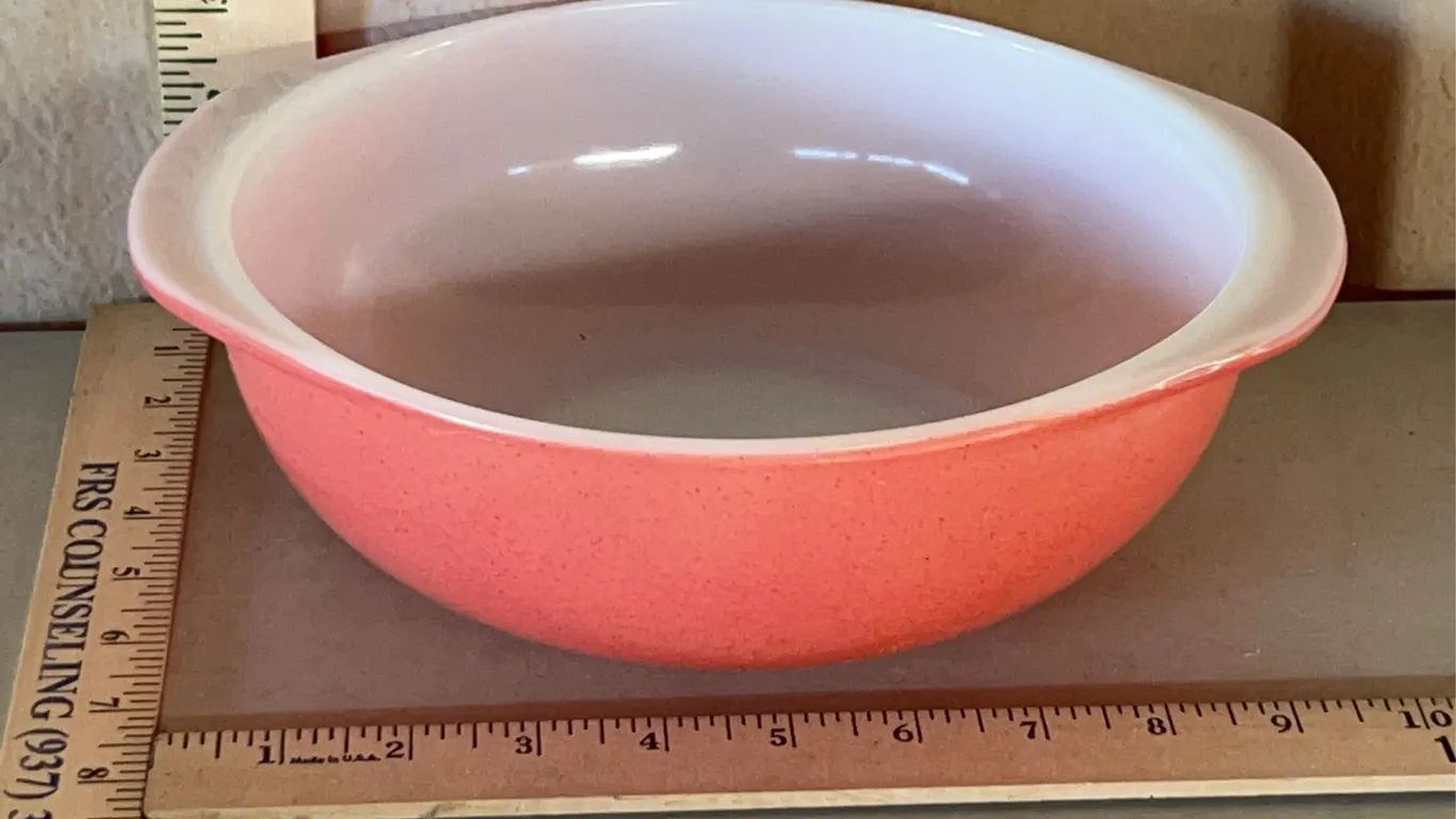 Vintage Pyrex 2 Qt. Desert Dawn Round Casserole Dish