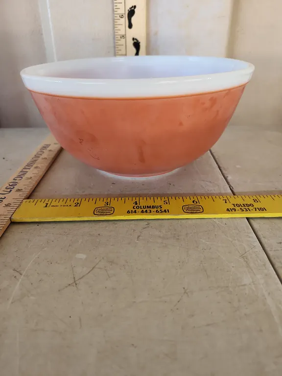 Vintage Pyrex 2.5 Qt. American Brown Mixing Bowl