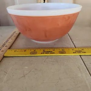 Vintage Pyrex 2.5 Qt. American Brown Mixing Bowl