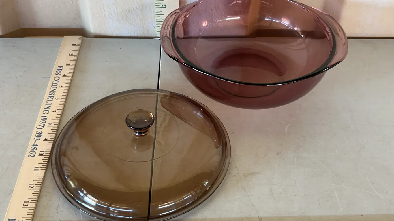 Pyrex 2 L Purple (Vision Ware) Baking Dish W/Brown Glass Lid