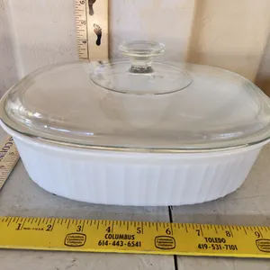 Corning Ware 2.8 L French White Baking Dish W/Lid