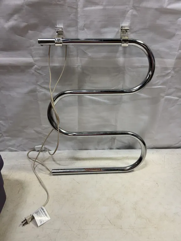 Warmrails Chrome Electric Towel Warmer Rack Plug-In